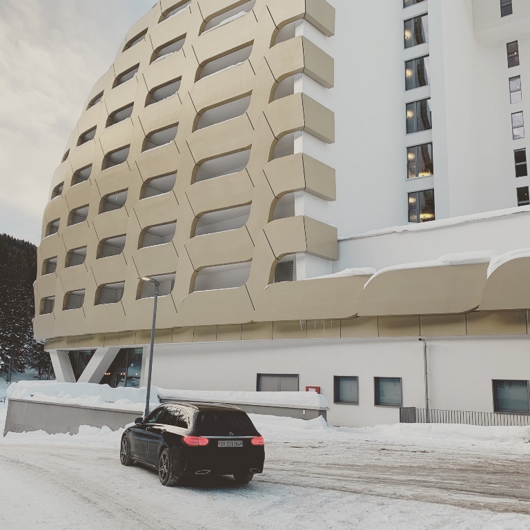 Limousine transfer to WEF Davos