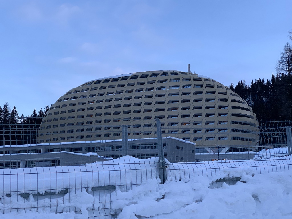 Limousine transfer to WEF Davos