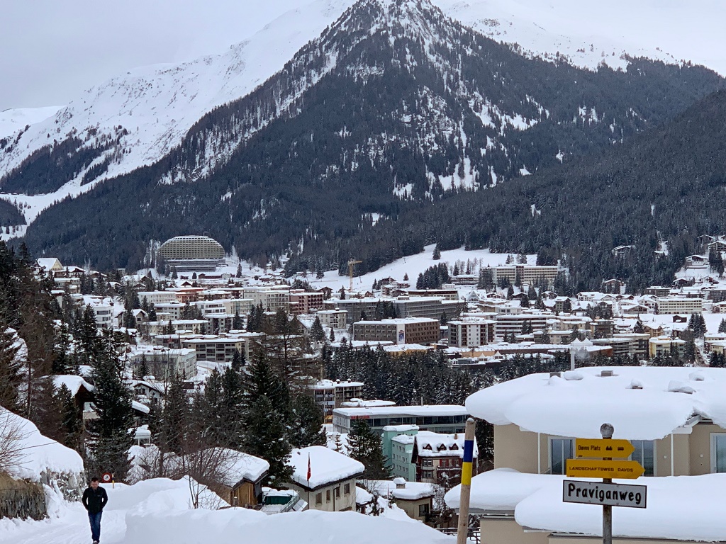 Limousine transfer to WEF Davos